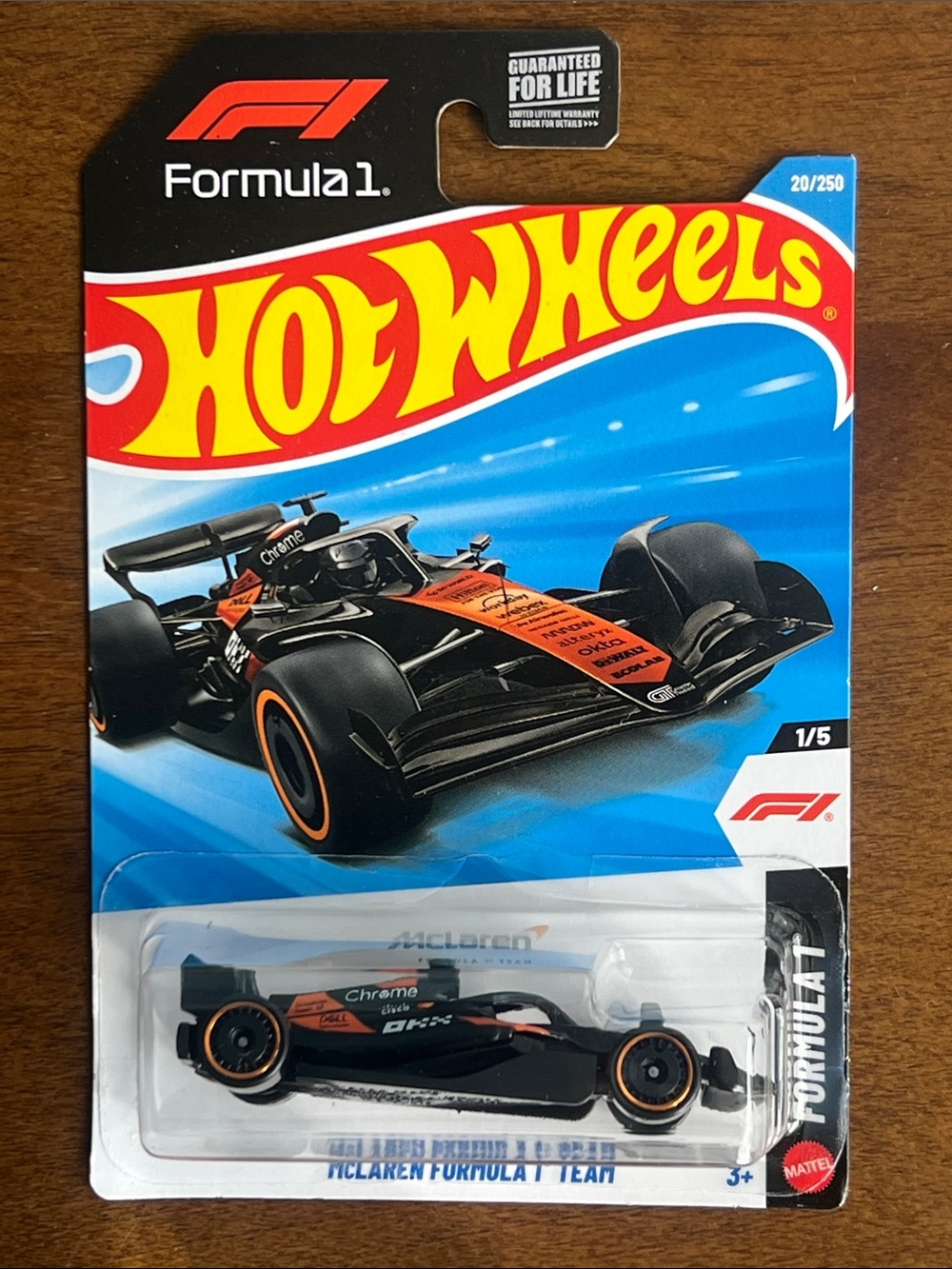 McLaren Formula 1 Black and Orange Die-Cast - Hot Wheels